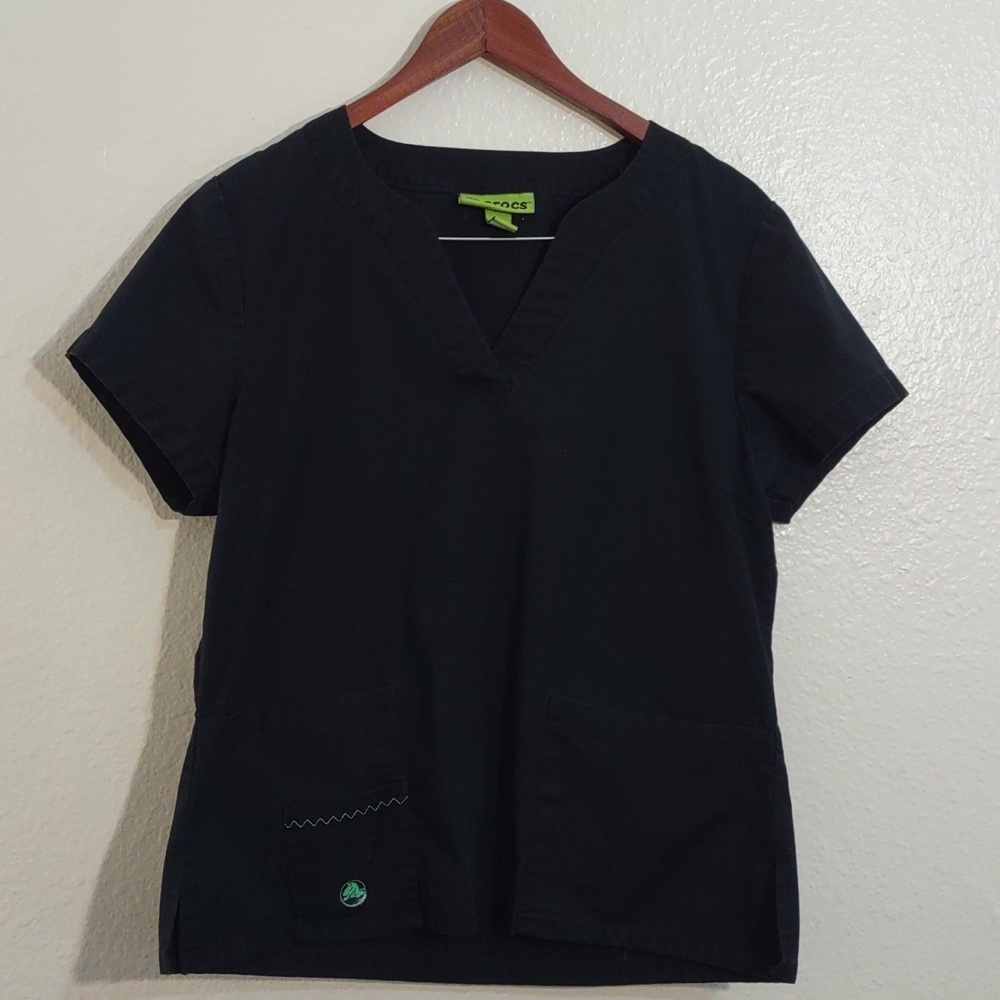 GENTLY USED CROCS NURSING BLACK AND GREEN SCRUB TOP